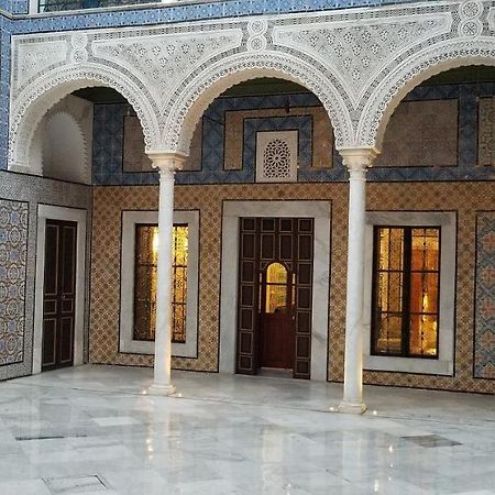 Palais Bayram Hotell Tunis Eksteriør bilde The courtyard of the palace