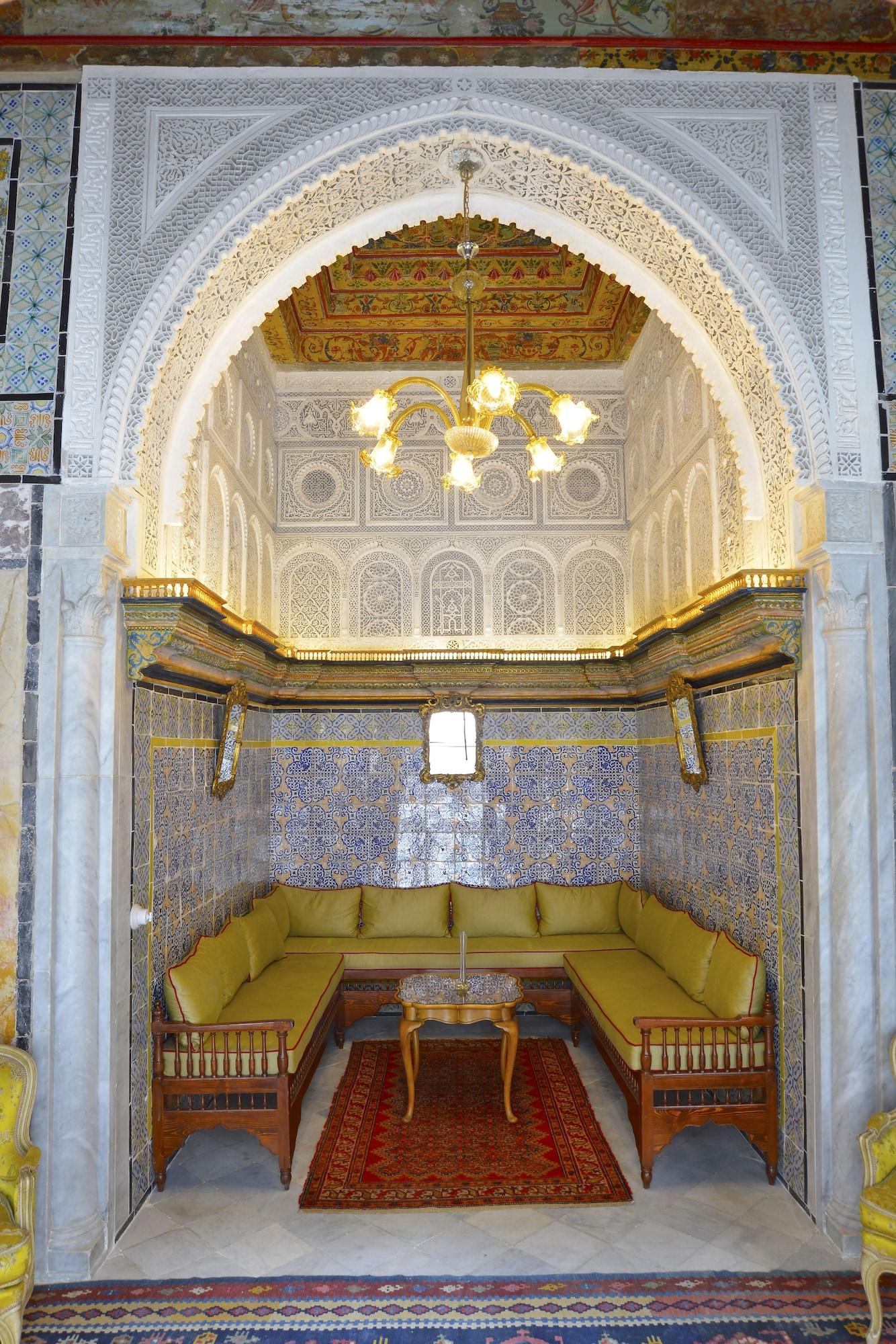 Palais Bayram Hotell Tunis Eksteriør bilde The prayer niche