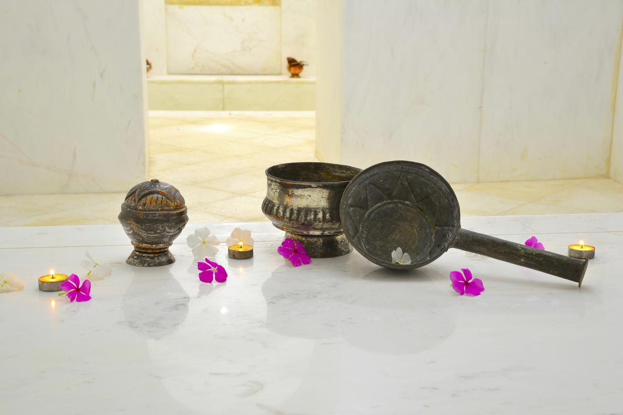Palais Bayram Hotell Tunis Eksteriør bilde A traditional Turkish bath